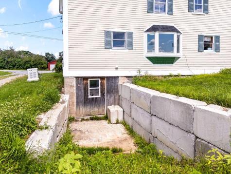 107 Dearborn Road Canton ME 04221