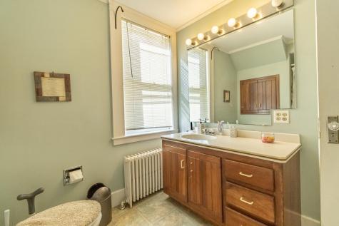 7 Lake Street Auburn ME 04210