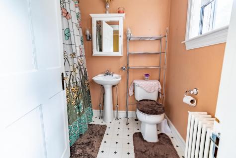 7 Lake Street Auburn ME 04210