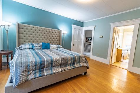 7 Lake Street Auburn ME 04210