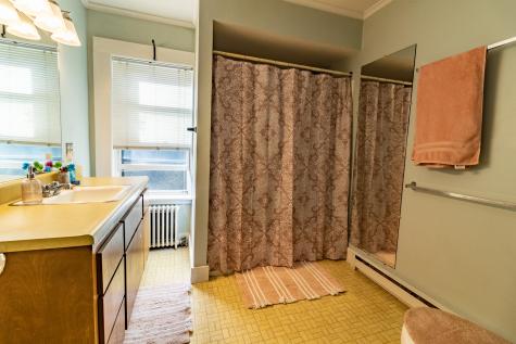 7 Lake Street Auburn ME 04210