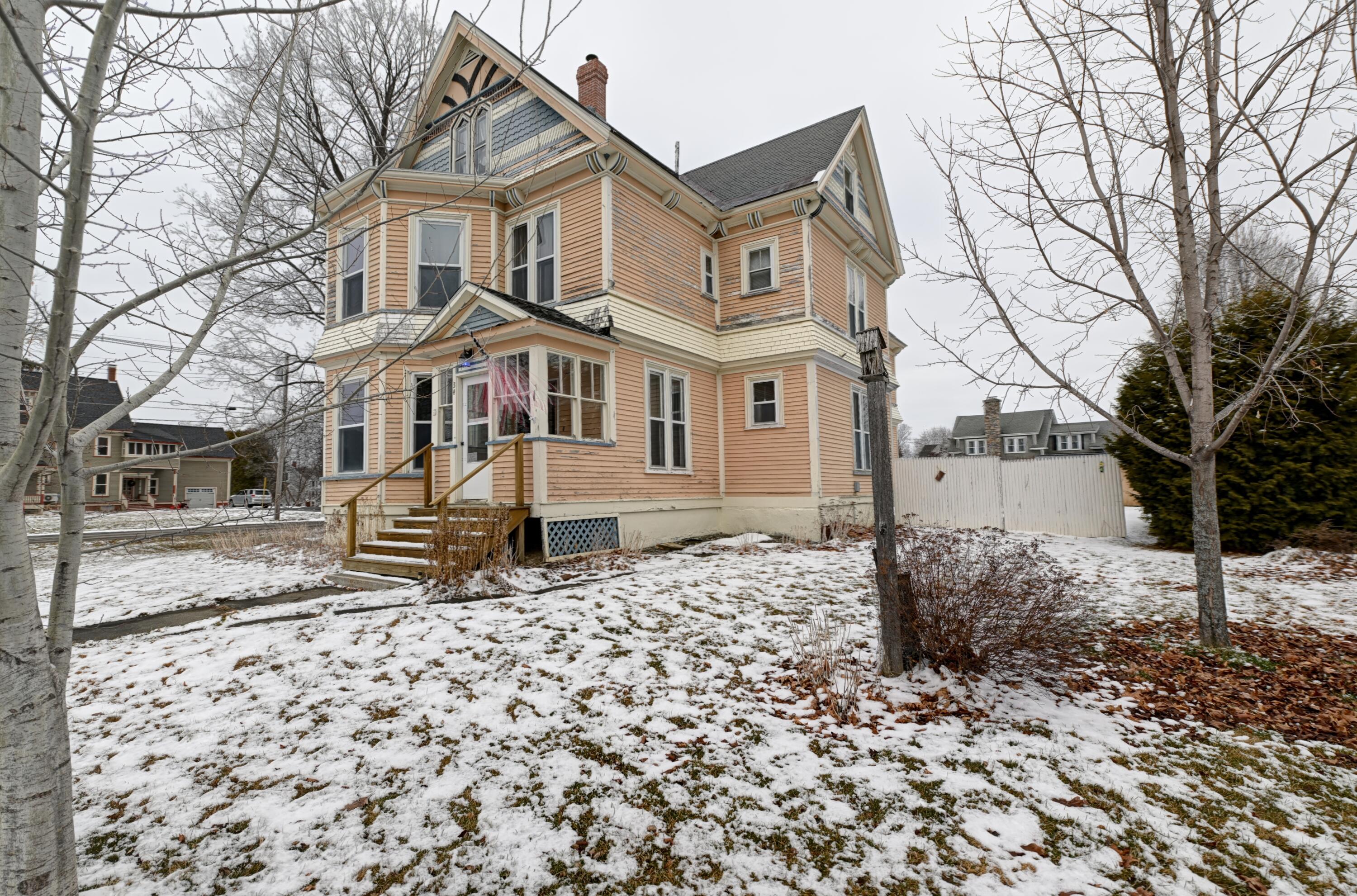 34 Pleasant Street Houlton ME 04730
