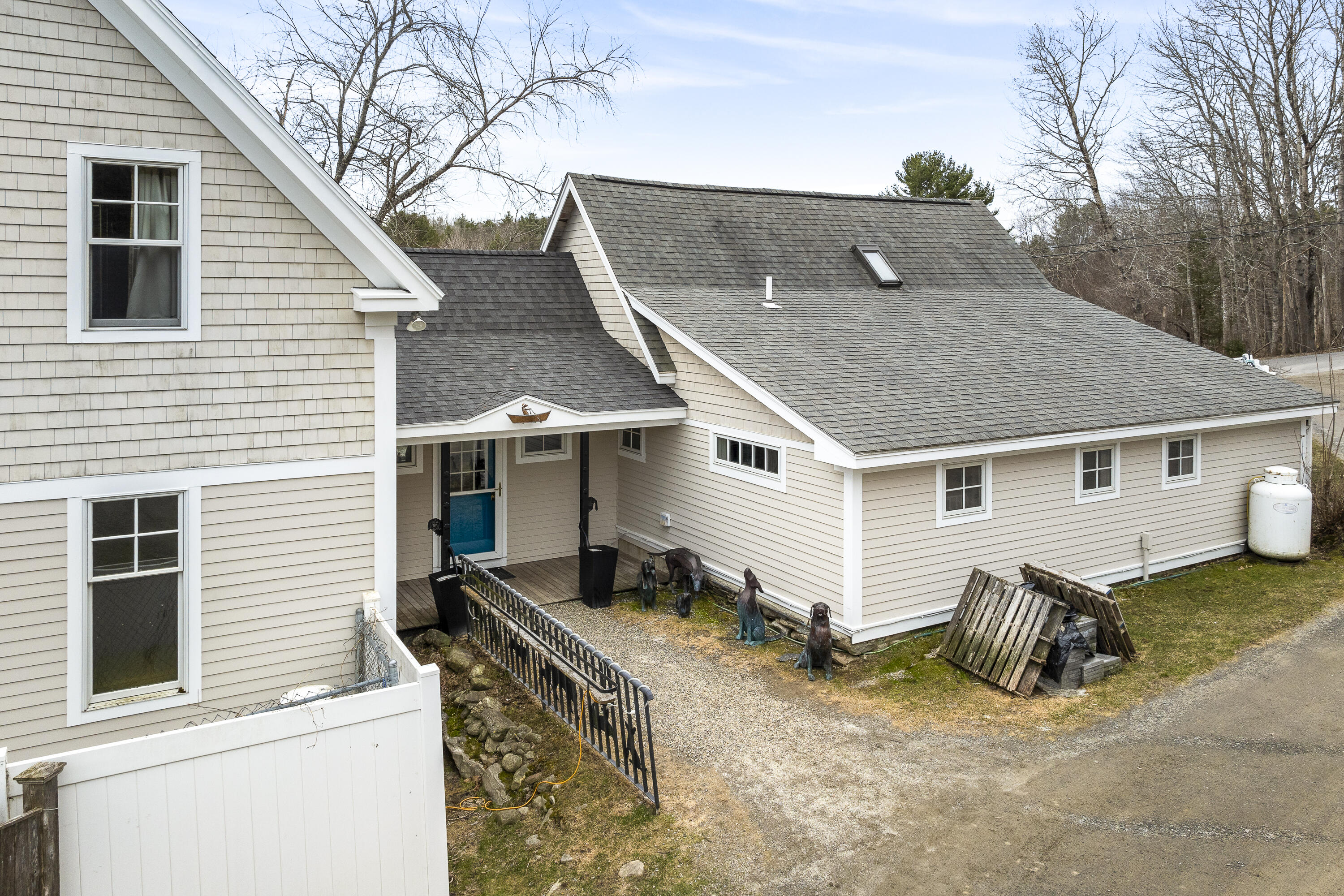 144 Middle Road Edgecomb ME 04556