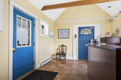 144 Middle Road Edgecomb ME 04556