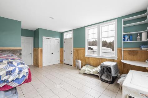 144 Middle Road Edgecomb ME 04556