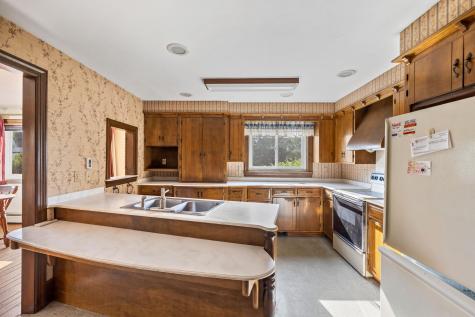 177 Hill Street Biddeford ME 04072