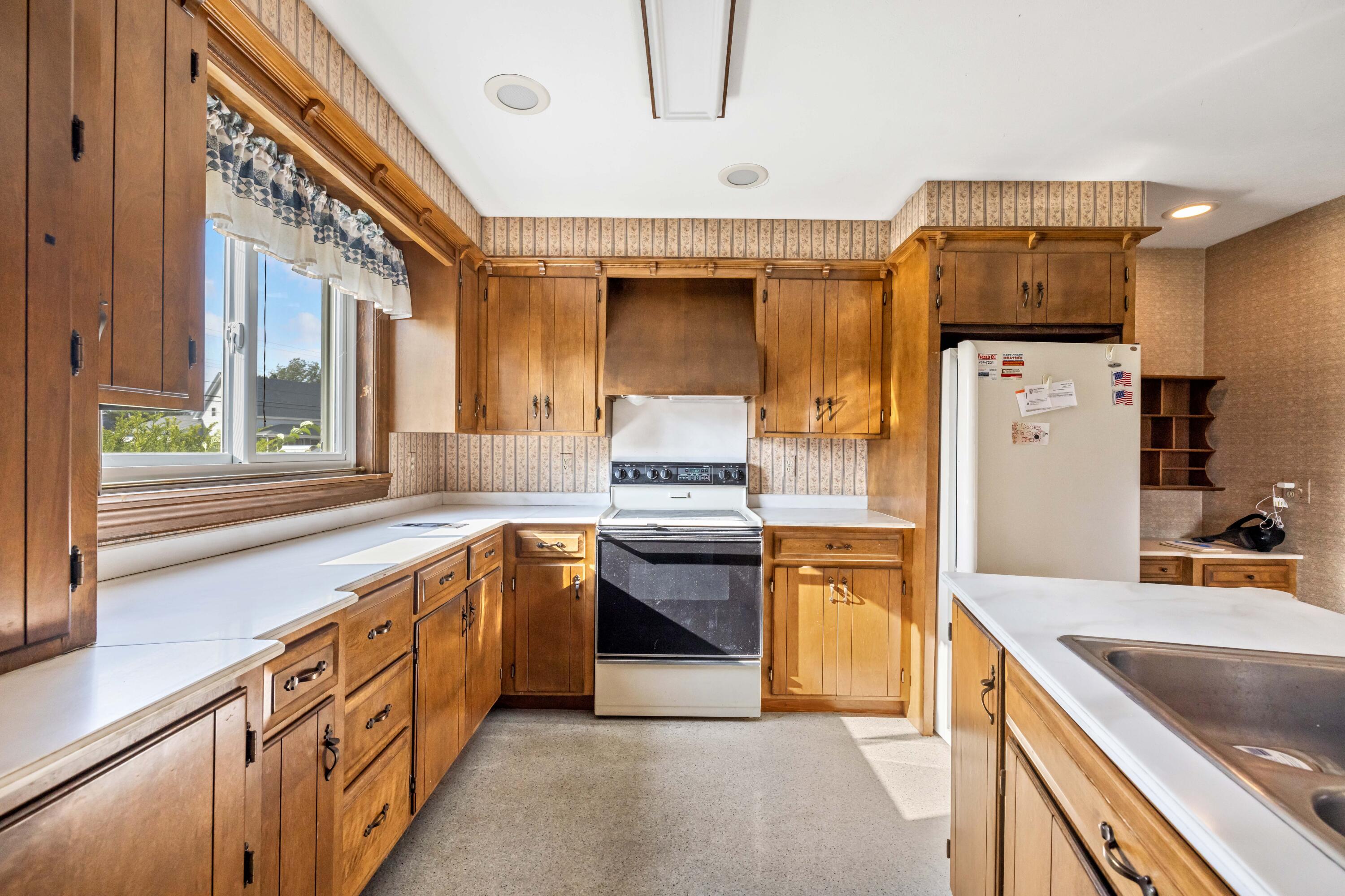 177 Hill Street Biddeford ME 04072