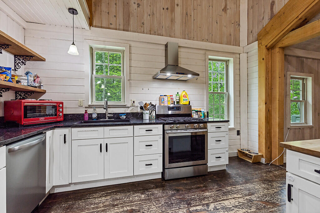 16 Trillium Estates Rome ME 04963