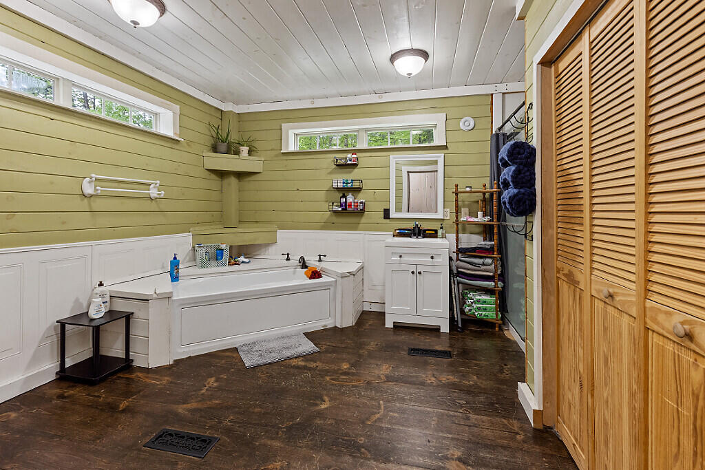 16 Trillium Estates Rome ME 04963