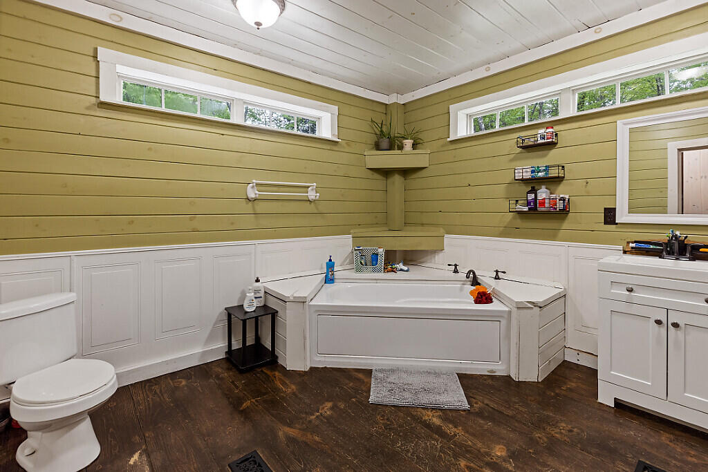 16 Trillium Estates Rome ME 04963