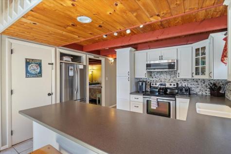 197 Crescent Drive Waterboro ME 04061