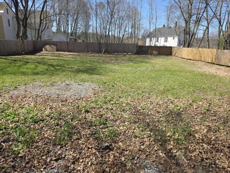 10 Middle Street Lisbon ME 04252