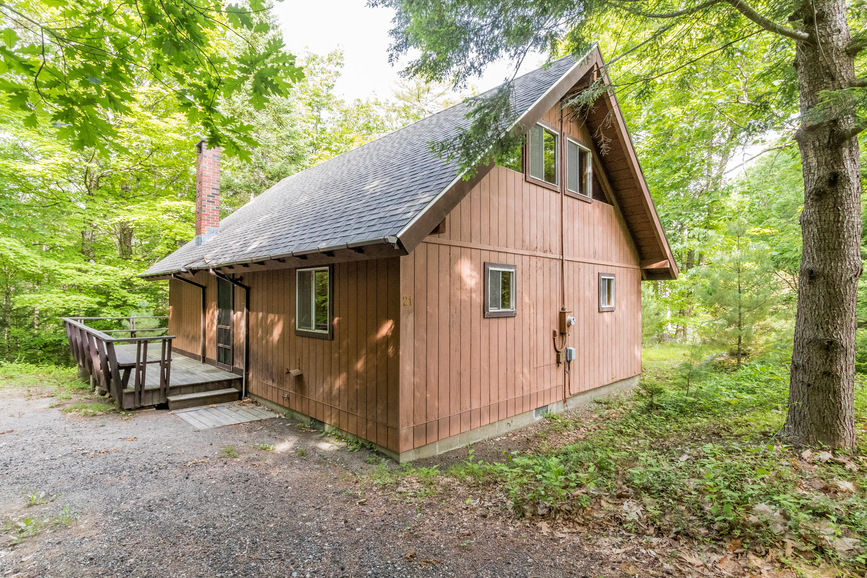 21 Quaker Lane Limerick, ME