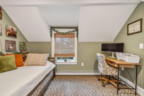32 Northern Avenue Hampden ME 04444