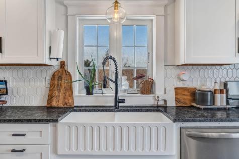 32 Northern Avenue Hampden ME 04444