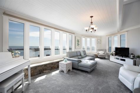 26 Gold Ribbon Drive Wells ME 04090