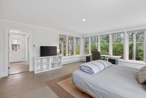 37 Meadowbrook Road Brunswick ME 04011