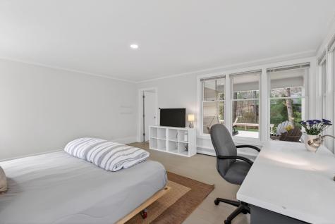 37 Meadowbrook Road Brunswick ME 04011