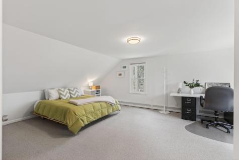 37 Meadowbrook Road Brunswick ME 04011