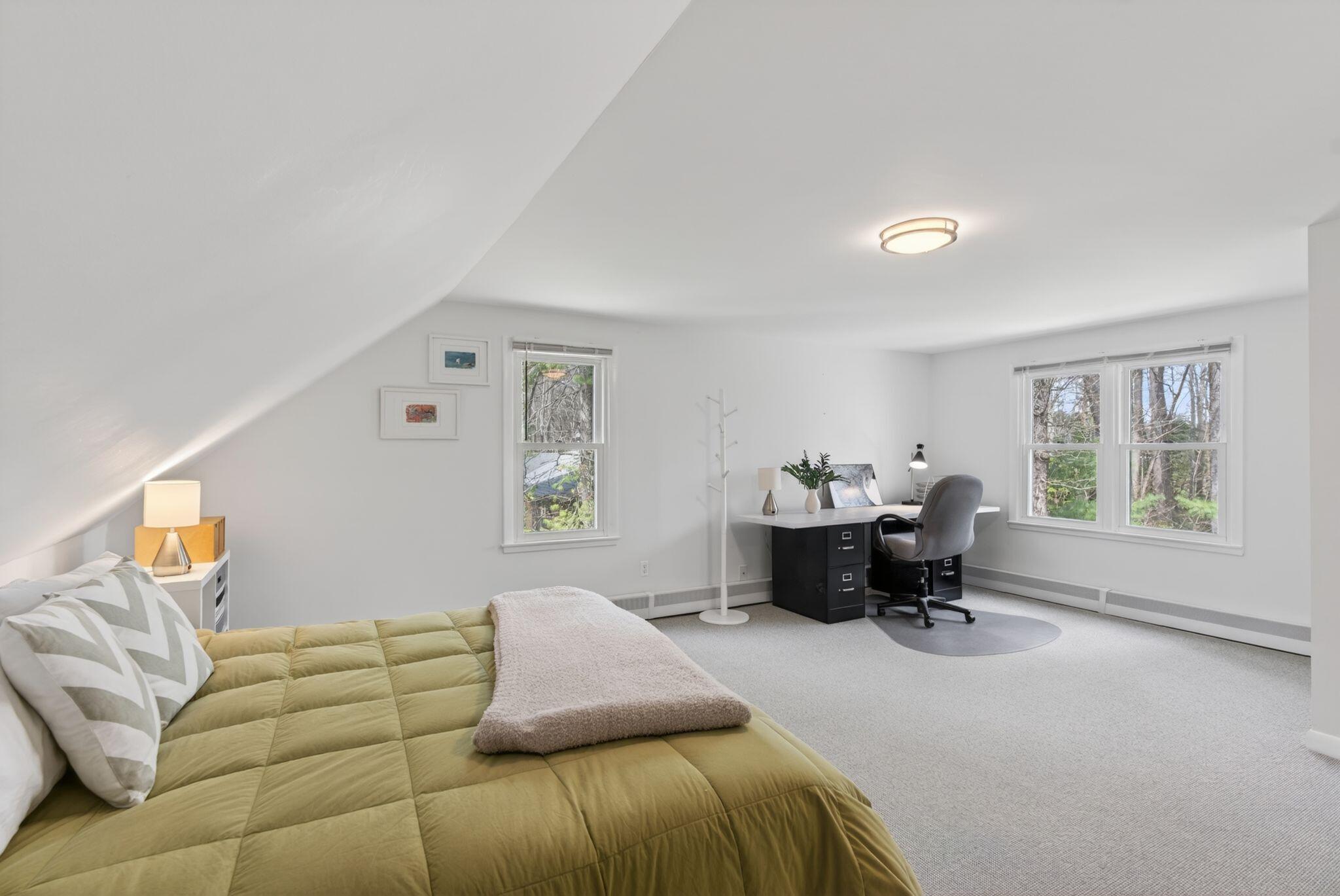 37 Meadowbrook Road Brunswick ME 04011