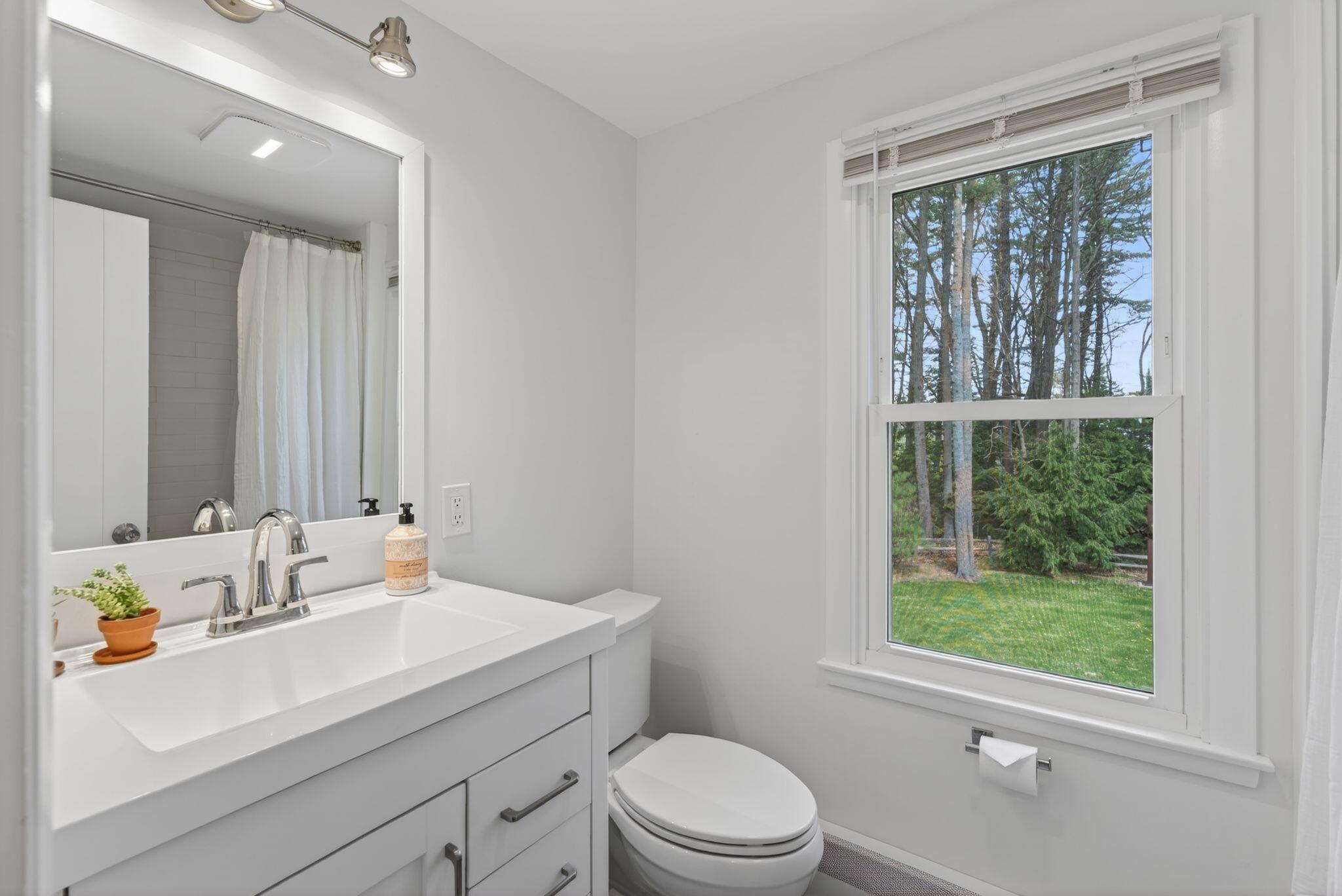 37 Meadowbrook Road Brunswick ME 04011