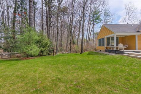 37 Meadowbrook Road Brunswick ME 04011