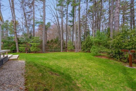 37 Meadowbrook Road Brunswick ME 04011