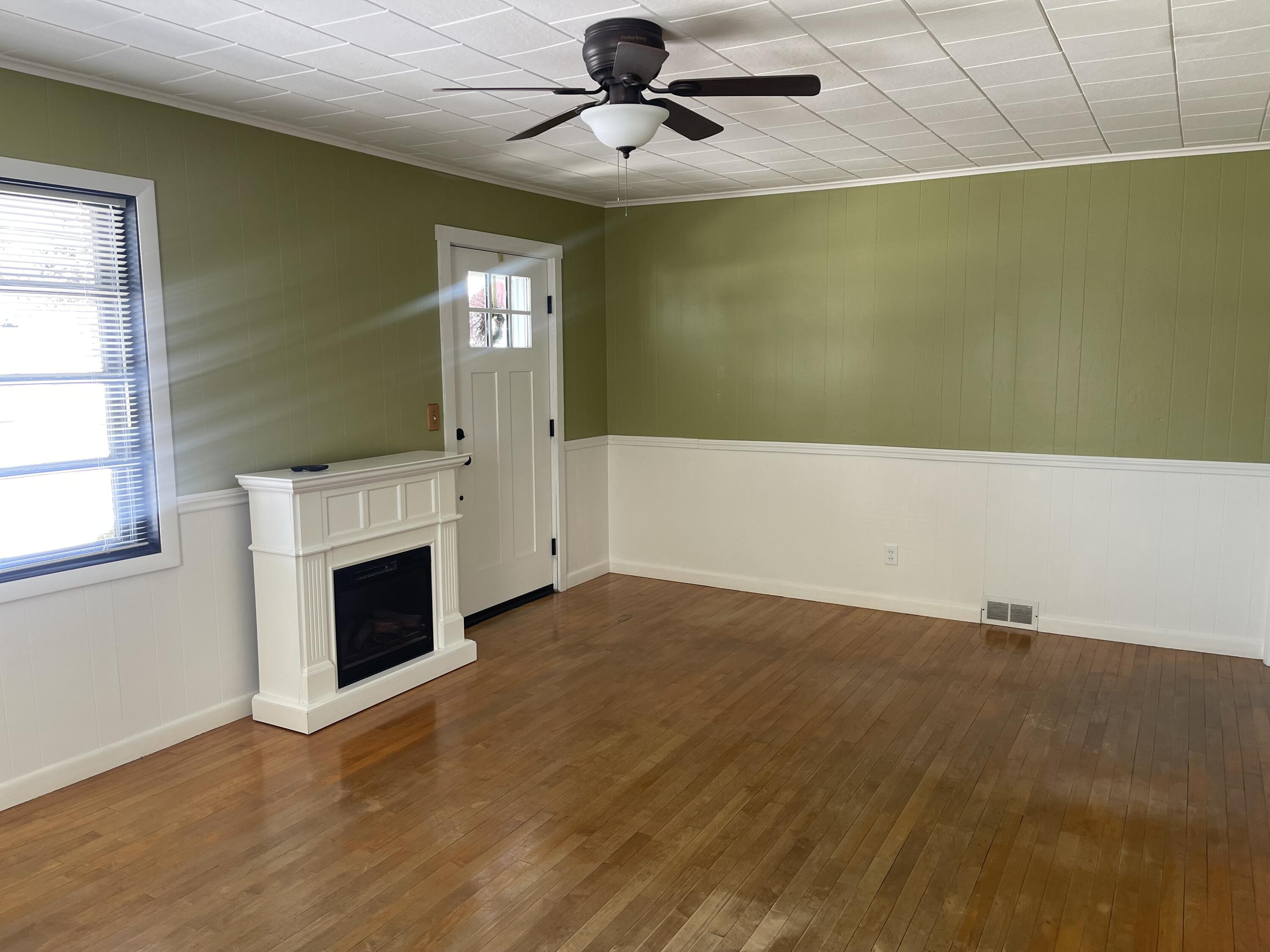 33 Elmwood Avenue Caribou ME 04736