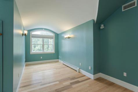 15 Boban Street York ME 03909