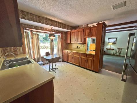 5 Scotts Lane Bucksport ME 04416