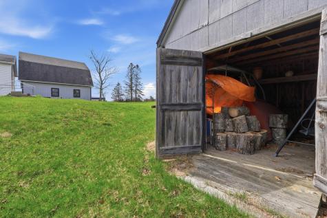 1594 Bangor Road Clinton ME 04927