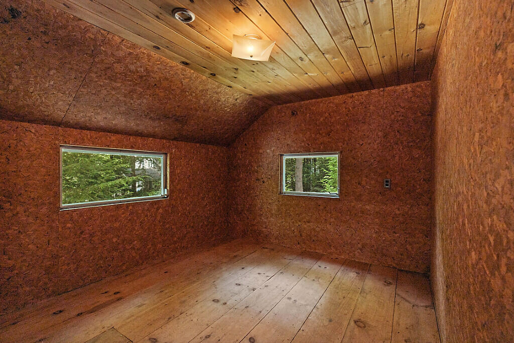 91 Diller Line Chesterville ME 04938