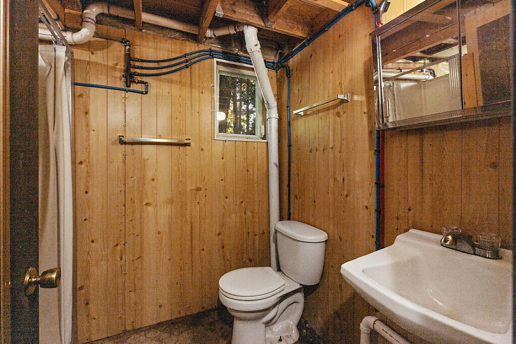 91 Diller Line Chesterville ME 04938