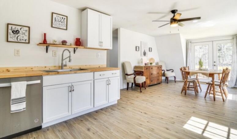 2016 Us Route 2 Carthage ME 04224