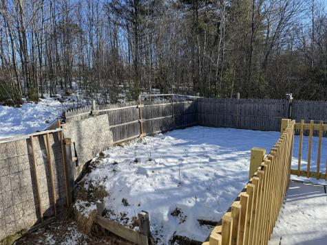 40 Caldwell Lane Chesterville ME 04938