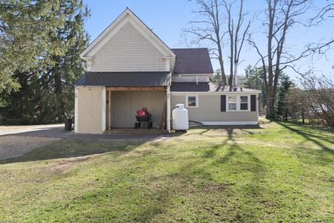 18 Hancock Avenue Hiram ME 04041