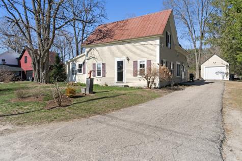 18 Hancock Avenue Hiram ME 04041