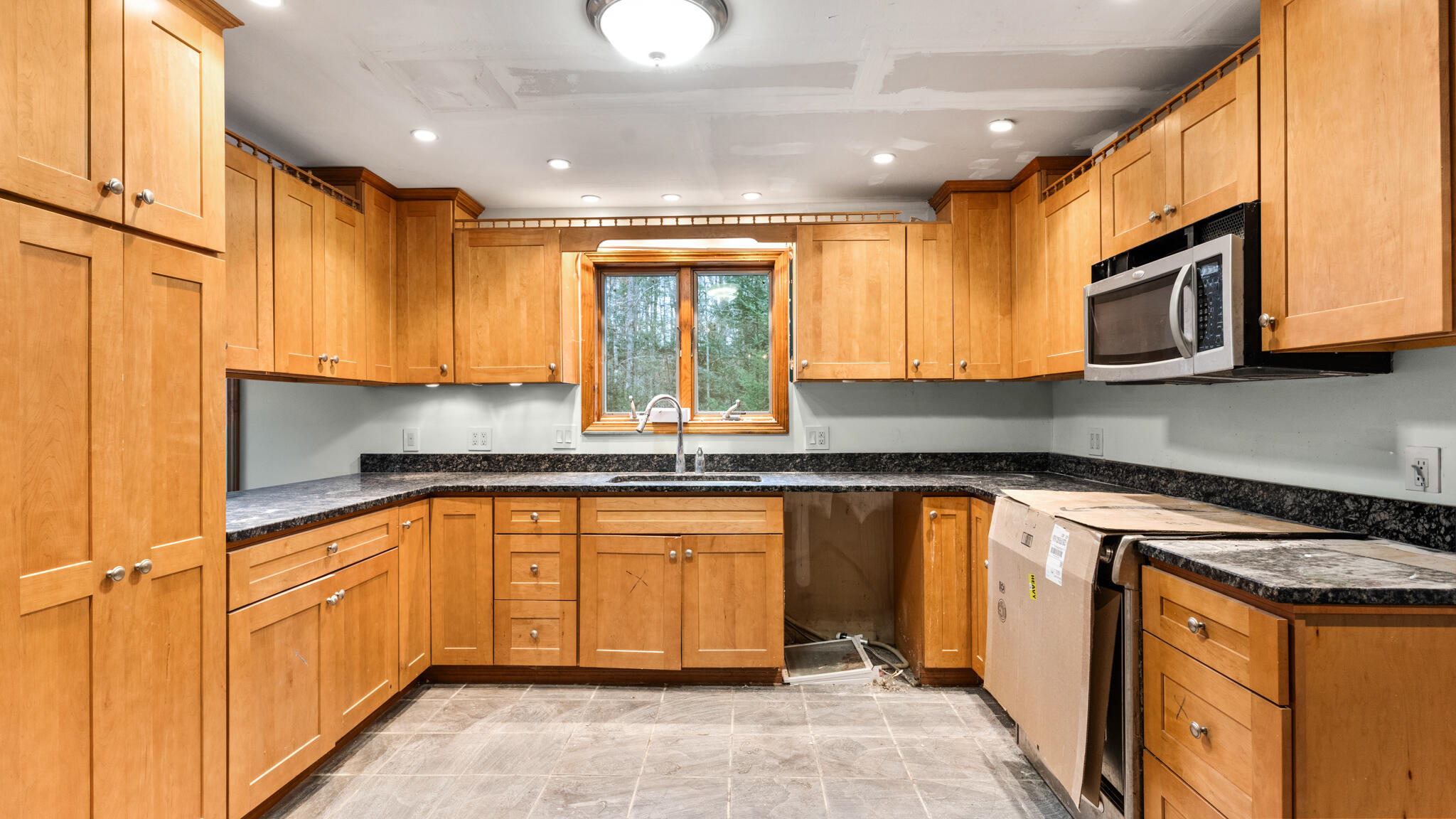 277 Old Stage Road Woolwich ME 04579