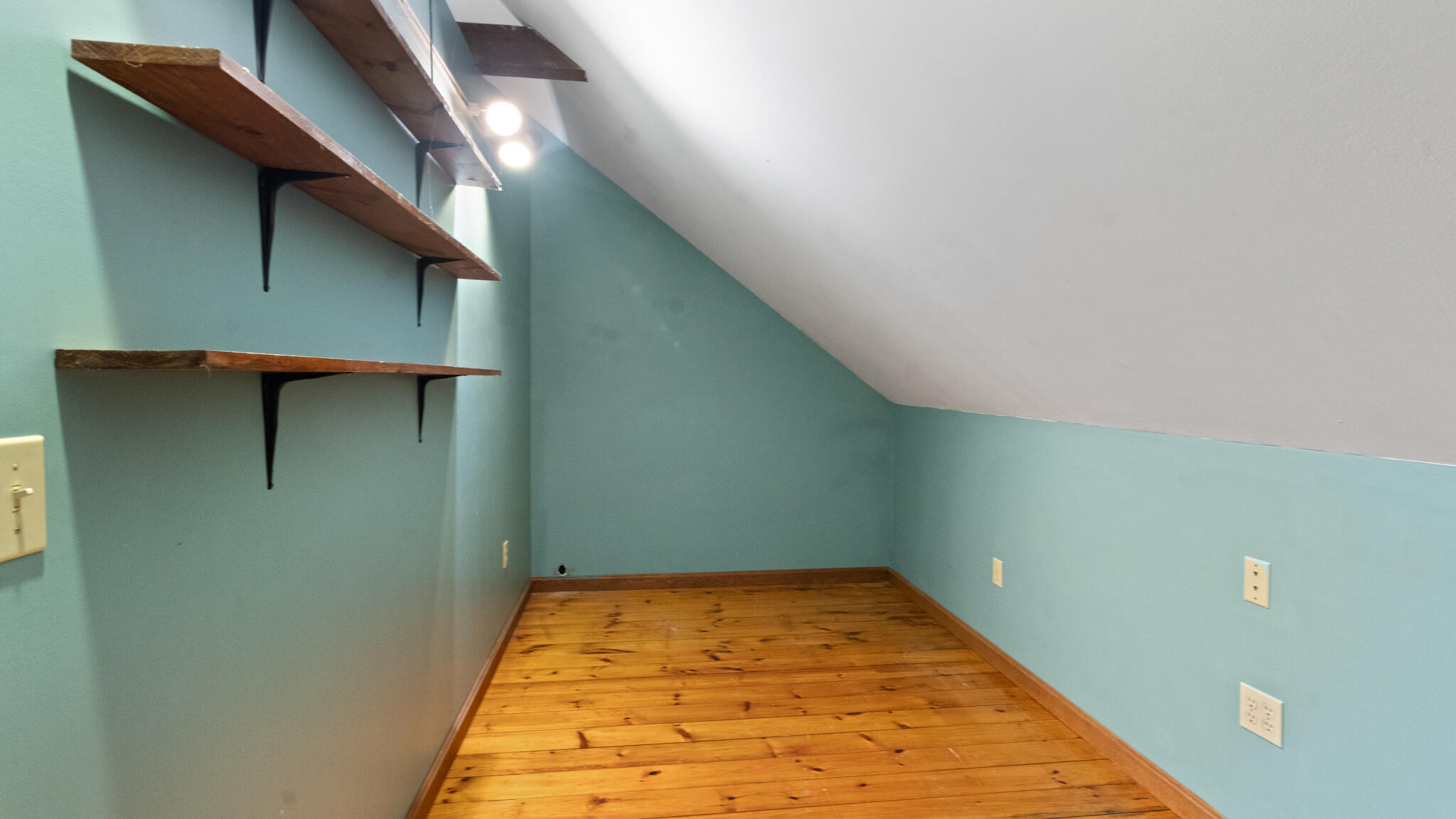 277 Old Stage Road Woolwich ME 04579