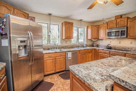 186 Maple Avenue Farmington ME 04938