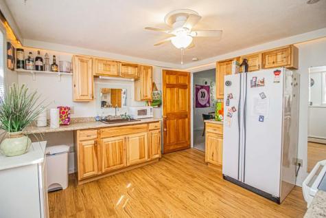 186 Maple Avenue Farmington ME 04938