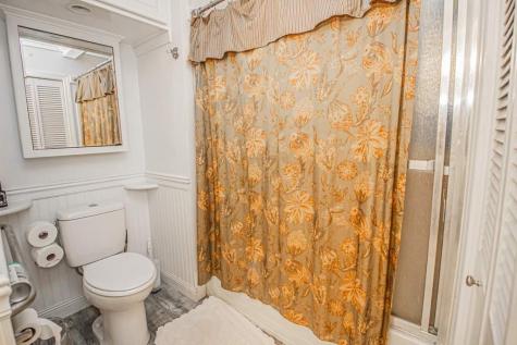 186 Maple Avenue Farmington ME 04938