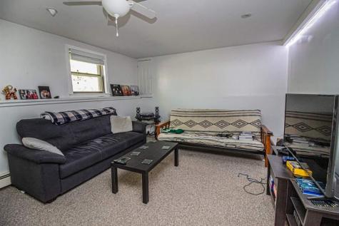 186 Maple Avenue Farmington ME 04938