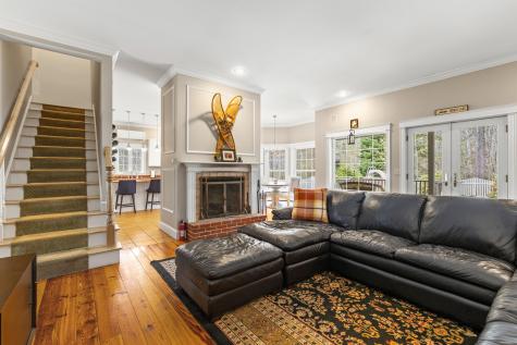 23 Casselton Road Raymond ME 04071