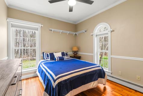 23 Casselton Road Raymond ME 04071