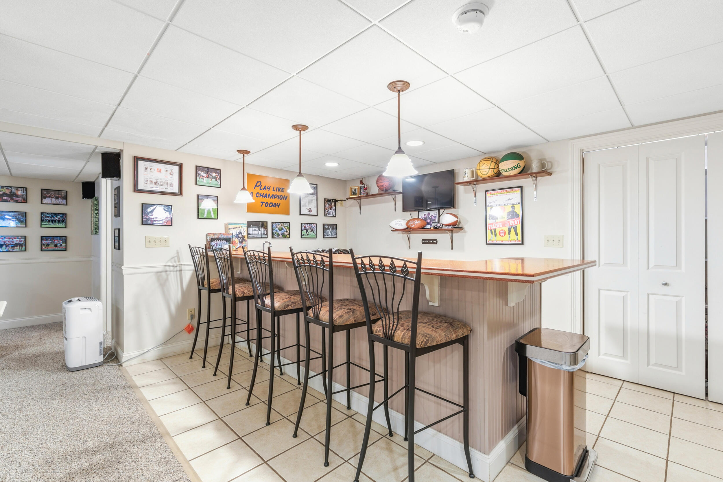 23 Casselton Road Raymond ME 04071