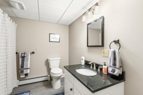 23 Casselton Road Raymond ME 04071