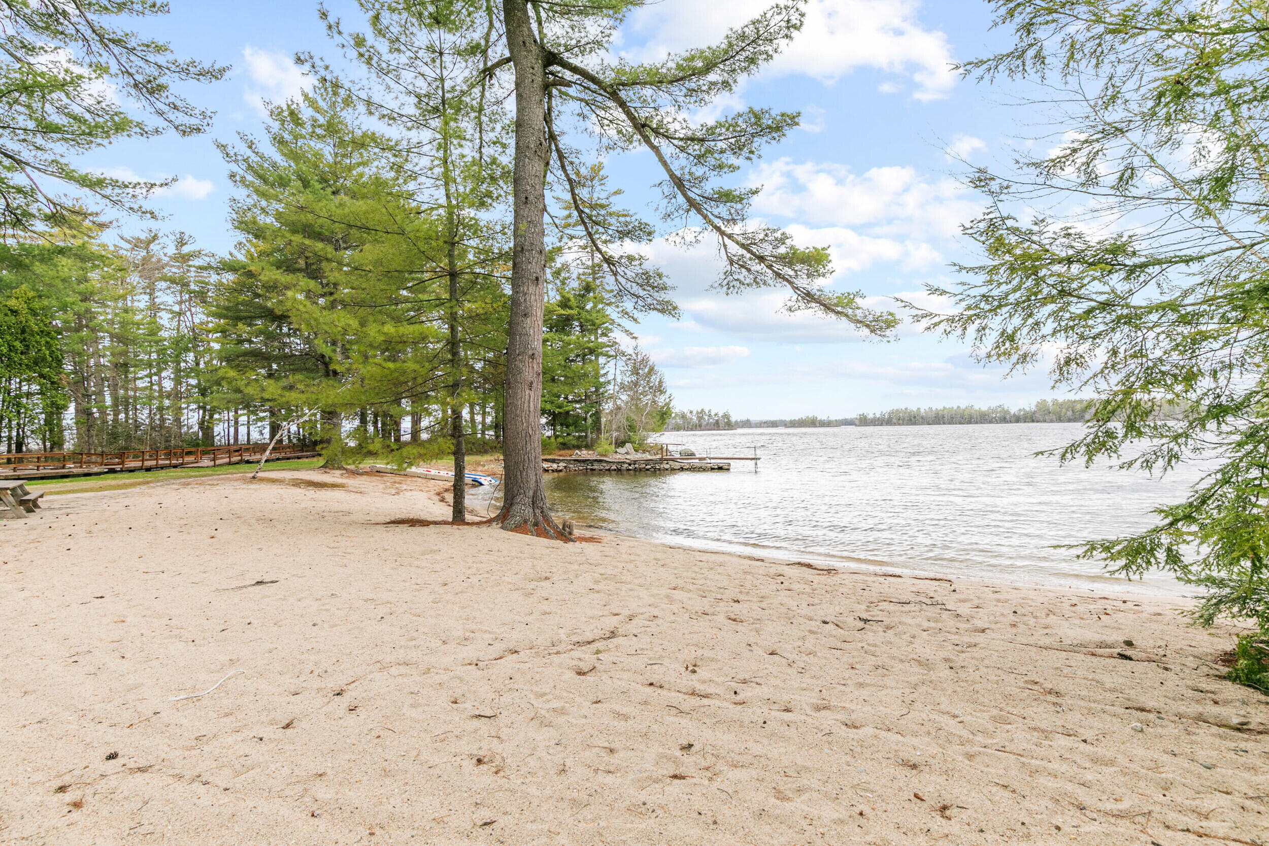 23 Casselton Road Raymond ME 04071