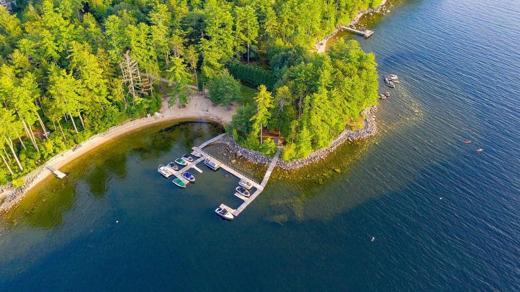 23 Casselton Road Raymond ME 04071