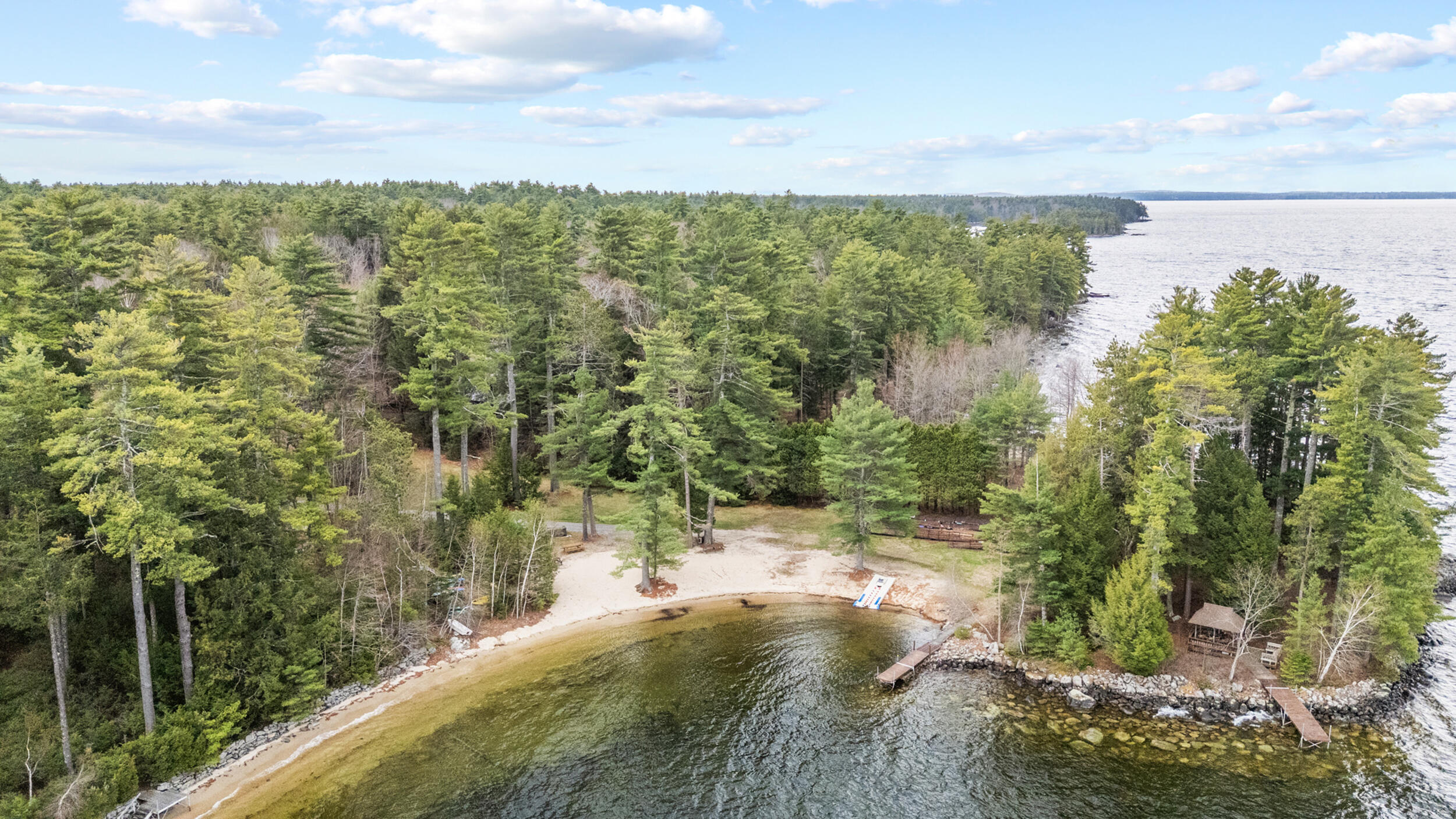 23 Casselton Road Raymond ME 04071